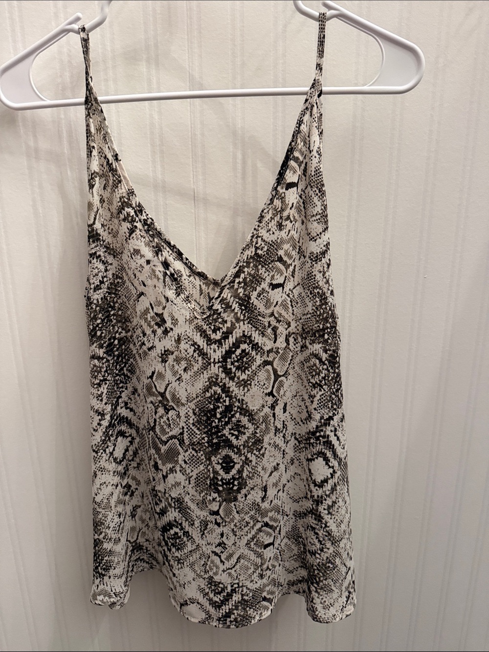 Allison Joy Black & White Snake Print V-Neck Camisole